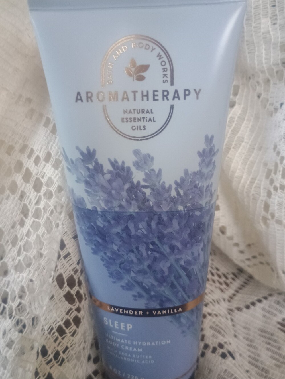 Bath And Works Aromatherapy Lavender + Vanilla Body Cream